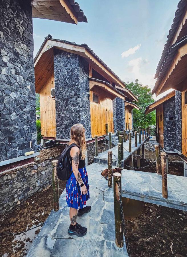 Chien'S Lodge Du Gia Làng Cac Kültér fotó