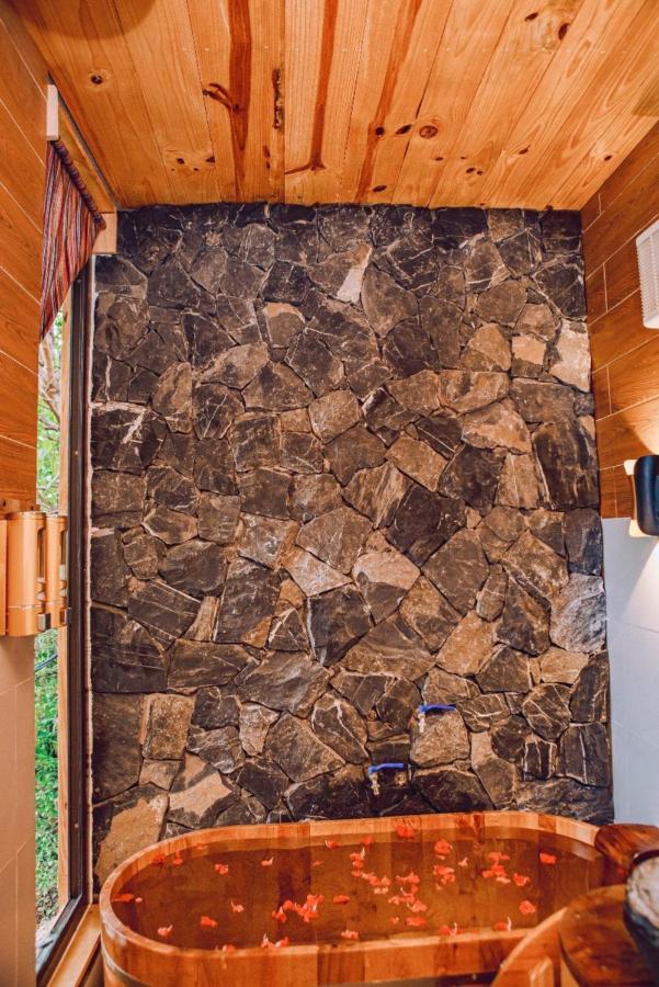 Chien'S Lodge Du Gia Làng Cac Kültér fotó