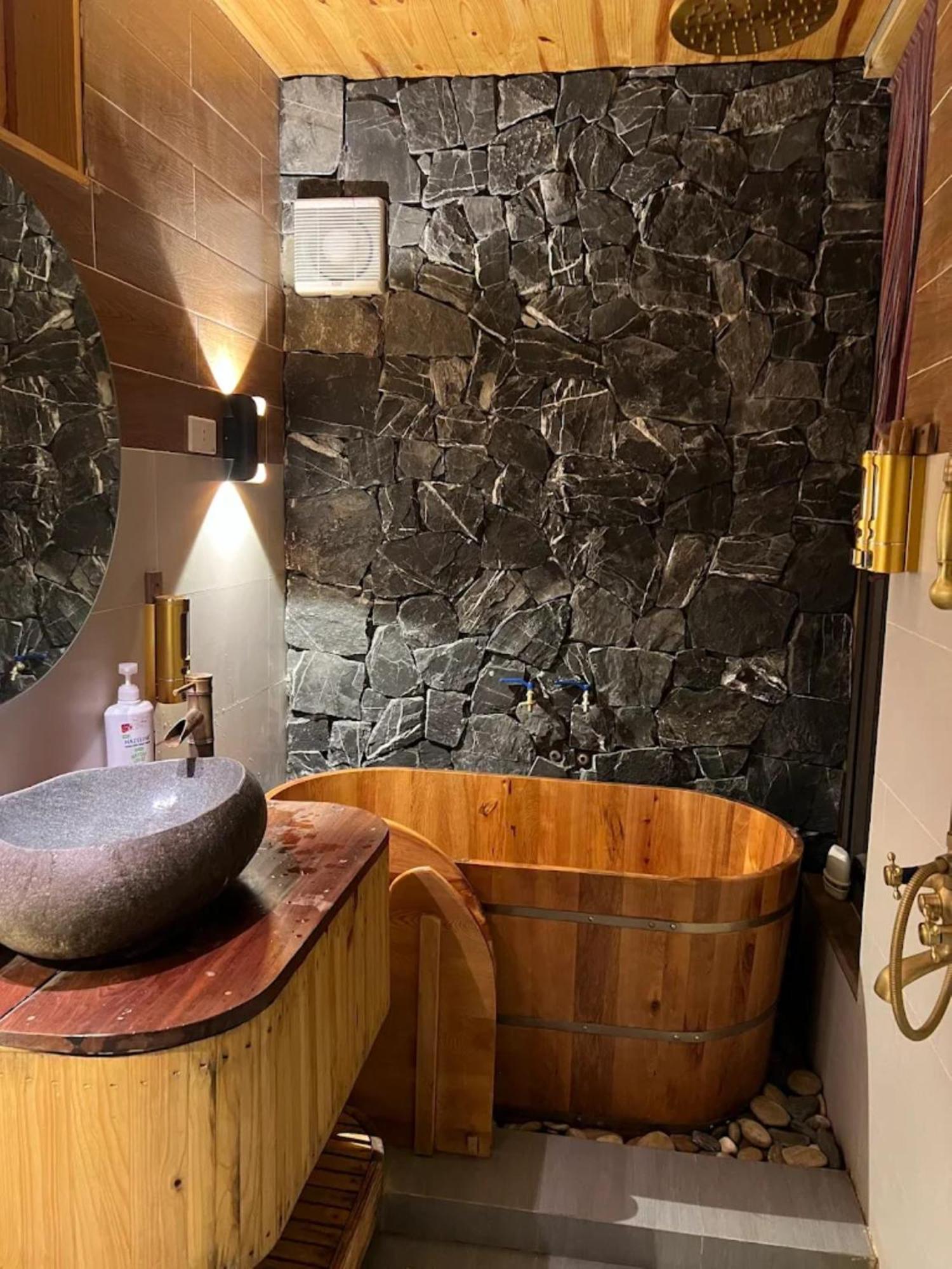 Chien'S Lodge Du Gia Làng Cac Kültér fotó